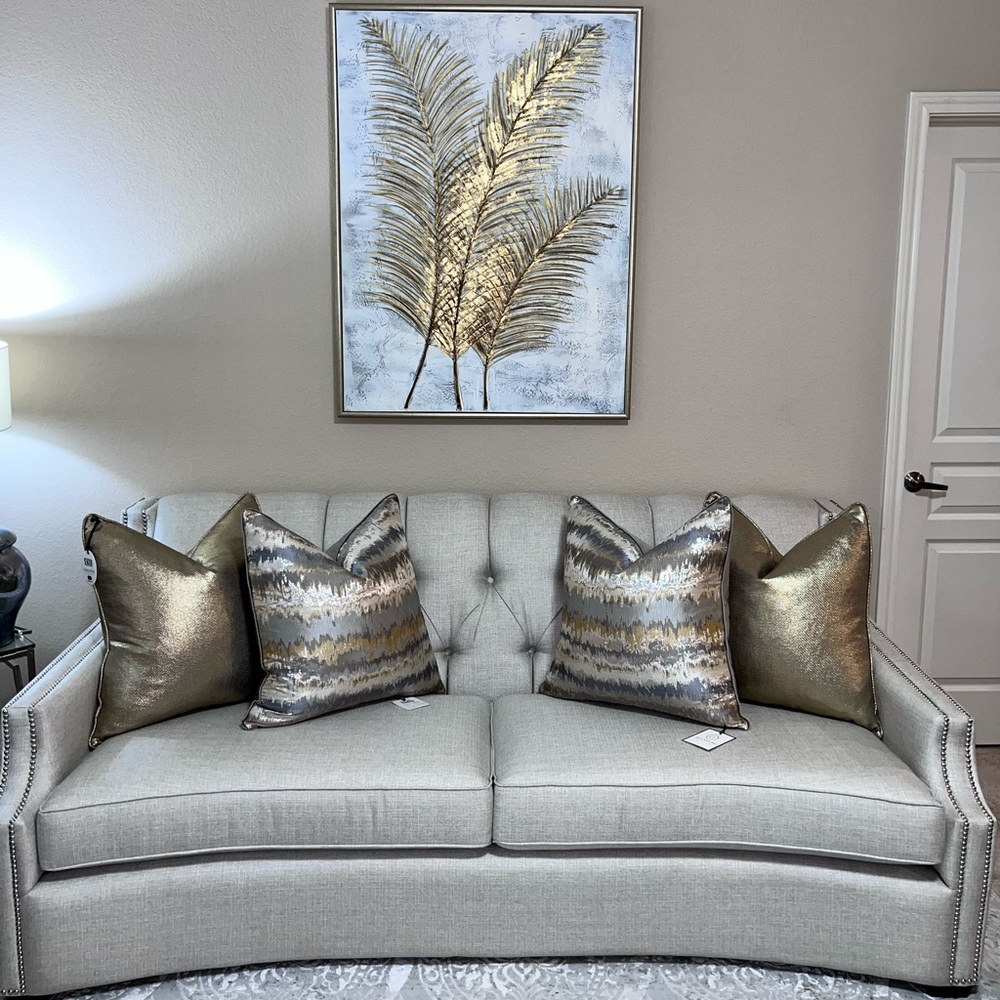 1-NWT GIGI CANTORI GOLD/SILVER LUXURY DECORATIVE PILLOW - Picture 6 of 17